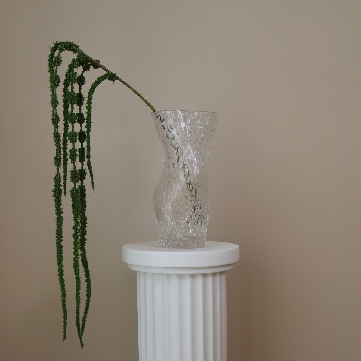 Konstgjord amaranthus-kvist, närbild